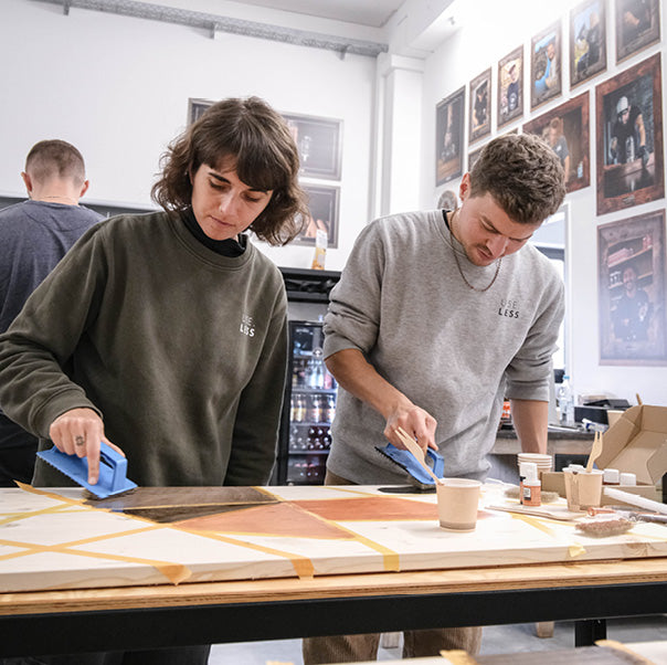 Holzöl live erleben: Workshops & Angebote bei OLI-NATURA in Brannenburg